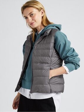 Uniqlo Women’s Packable ultra light down Vest - Gray